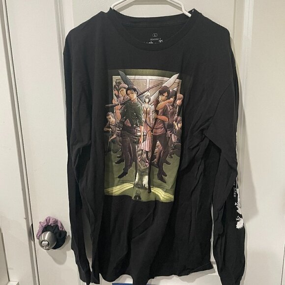 Attack on Titan Long Sleeve Tee - Picture 1 of 6